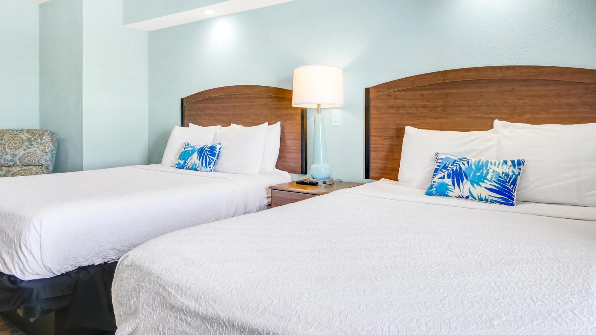 Boardwalk Inn And Suites Daytona Beach Exterior photo