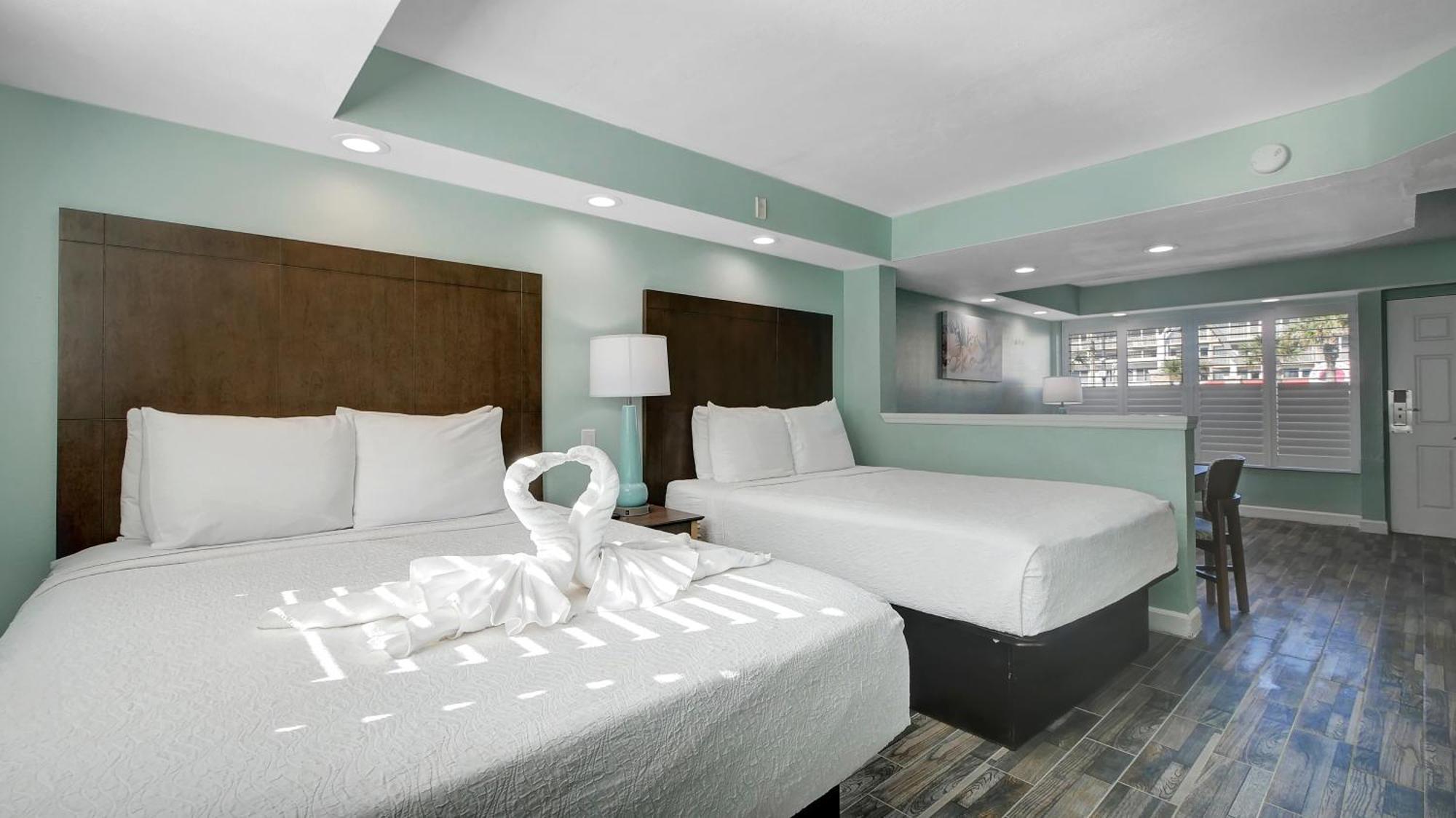 Boardwalk Inn And Suites Daytona Beach Exterior photo