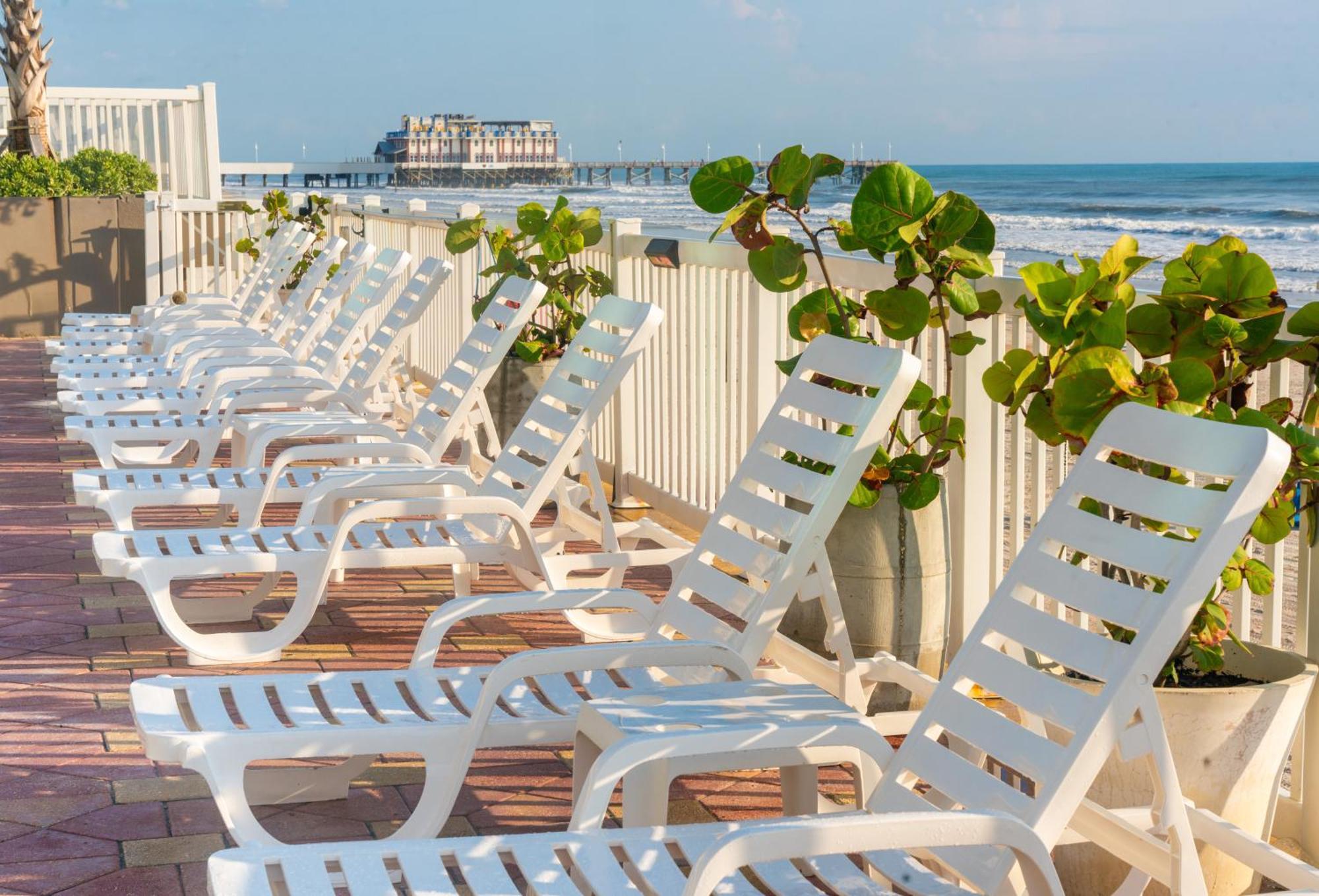 Boardwalk Inn And Suites Daytona Beach Exterior photo